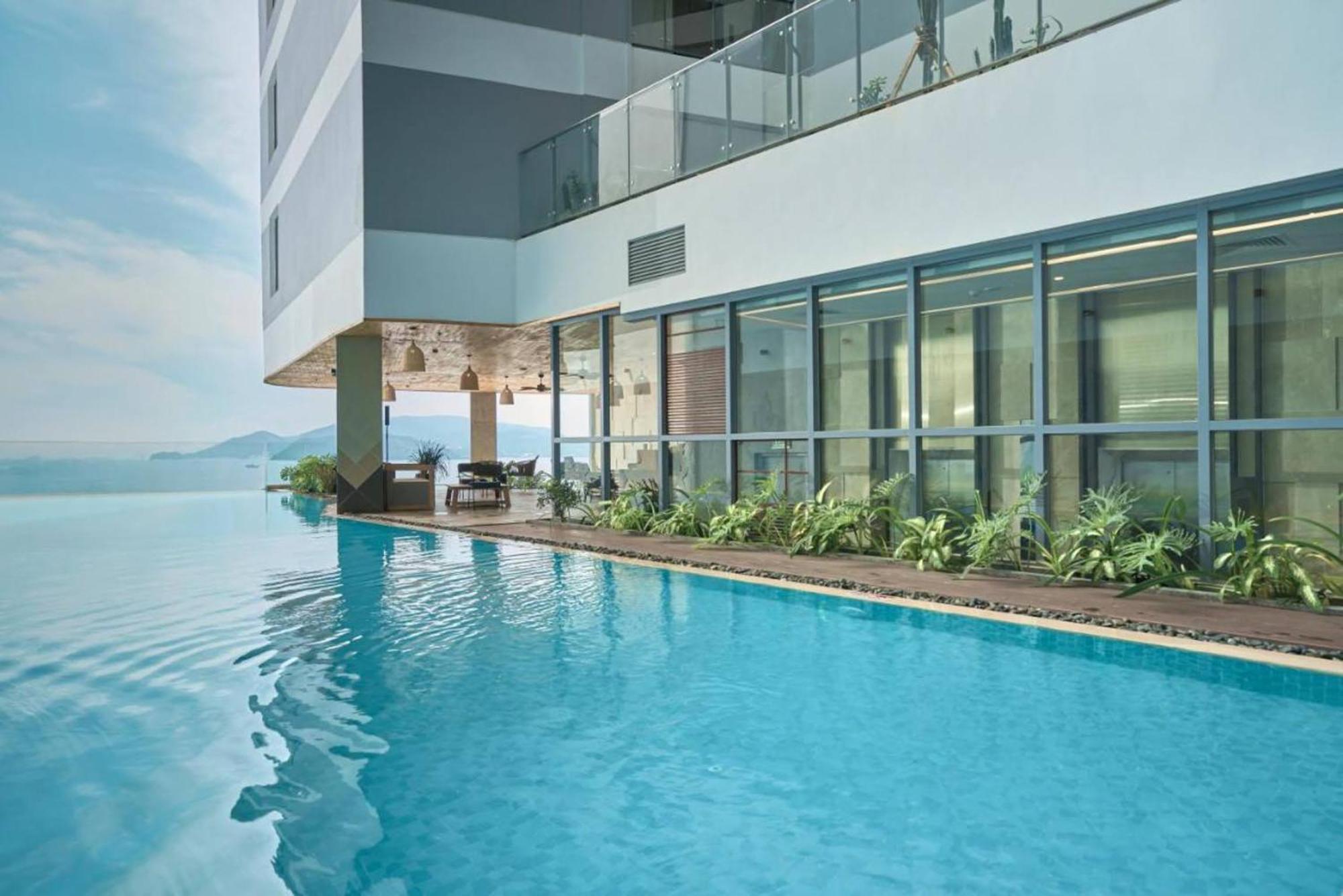 Coastal Panorama Oceanfront Suites Nha Trang Eksteriør billede