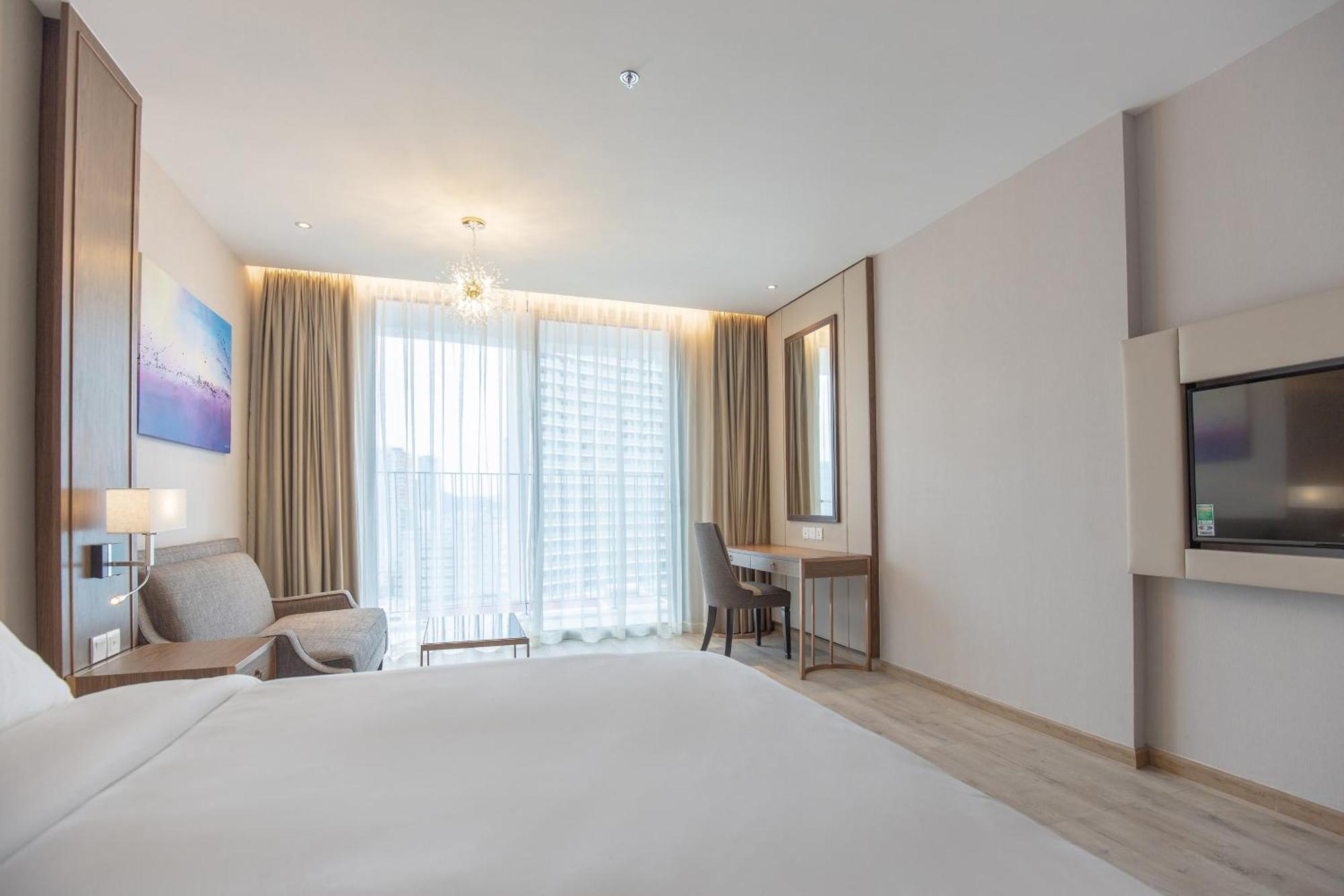 Coastal Panorama Oceanfront Suites Nha Trang Eksteriør billede