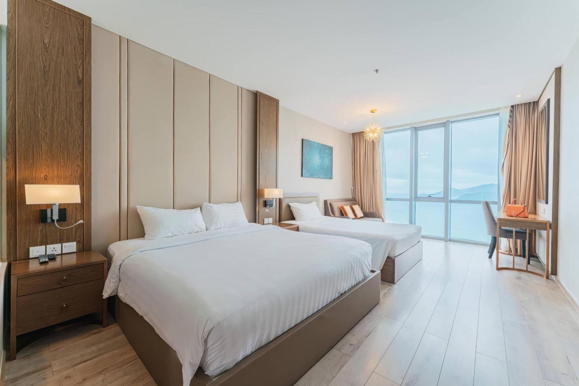 Coastal Panorama Oceanfront Suites Nha Trang Eksteriør billede
