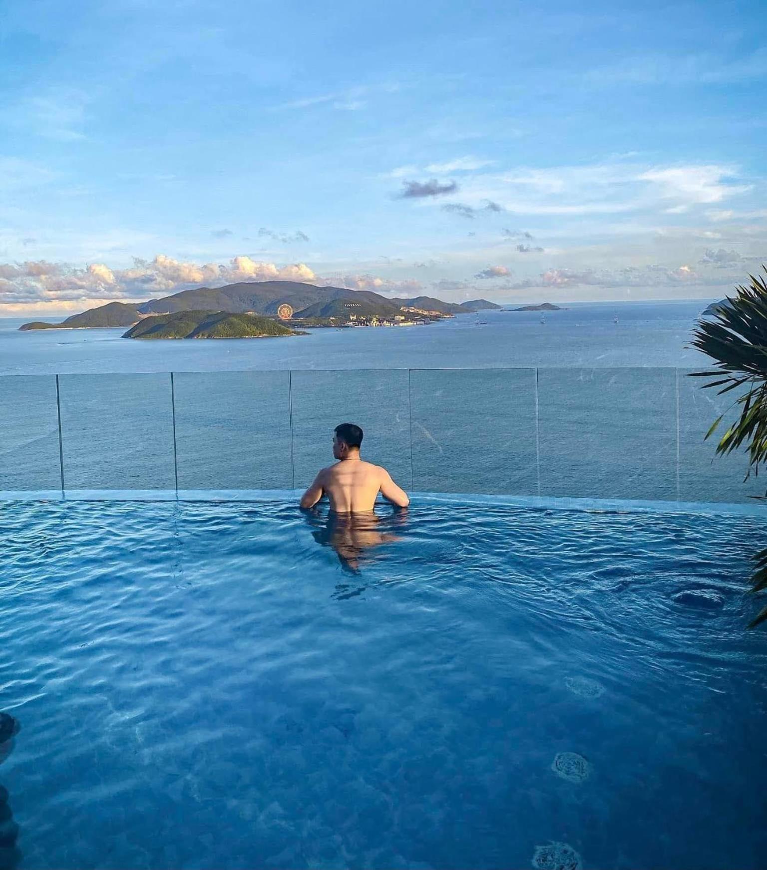 Coastal Panorama Oceanfront Suites Nha Trang Eksteriør billede