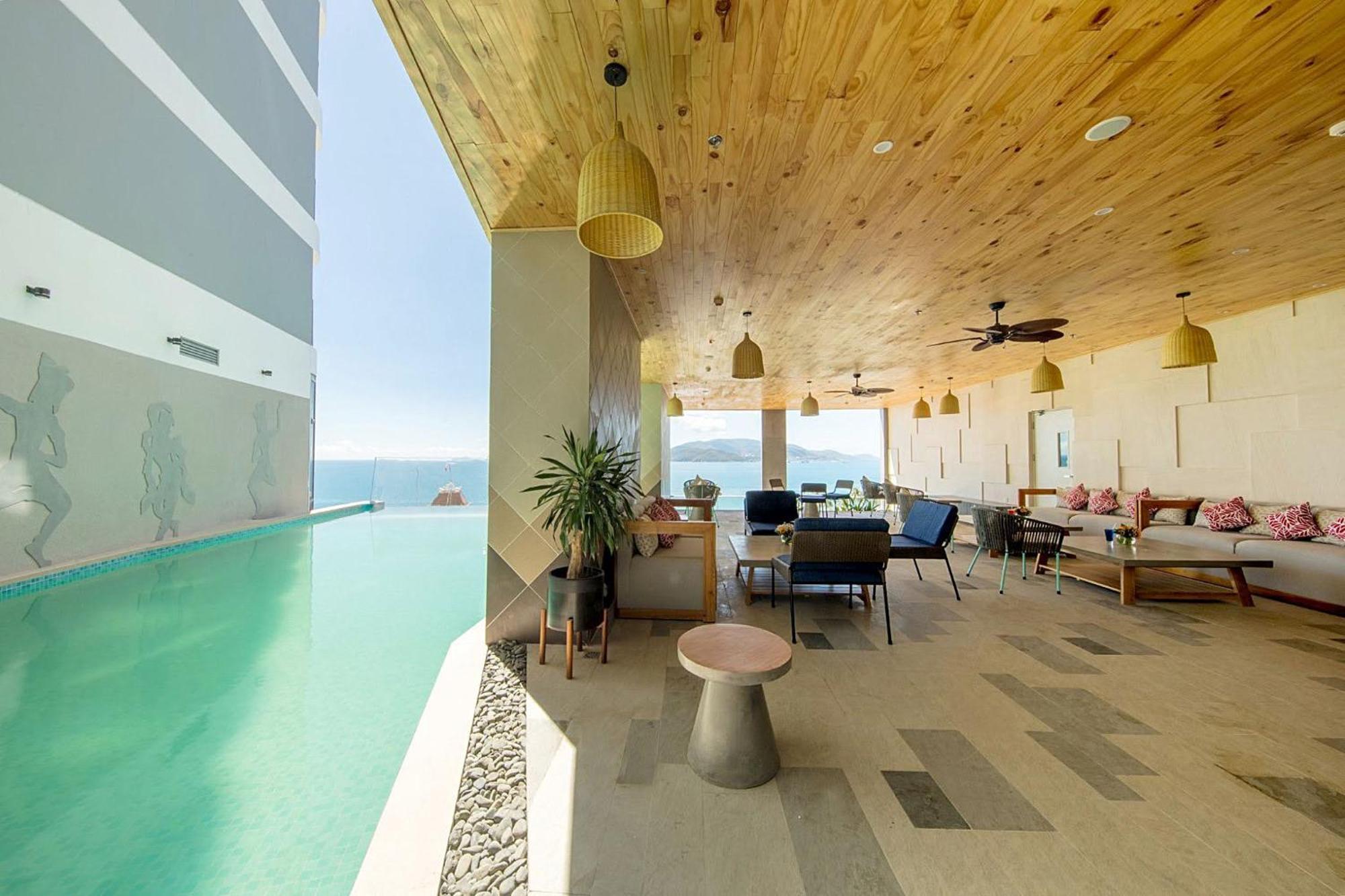 Coastal Panorama Oceanfront Suites Nha Trang Eksteriør billede